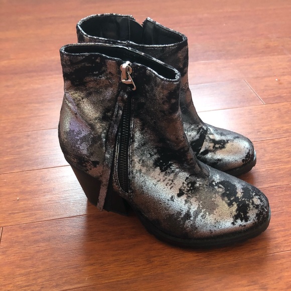 Booties - Picture 3 of 5